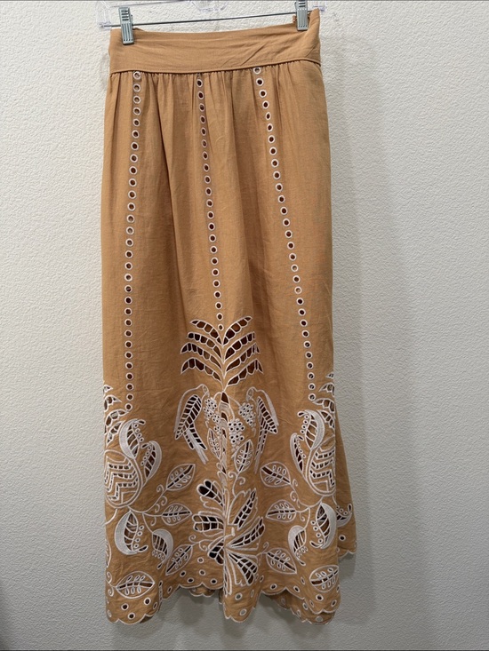 FARM Rio Dresses & Skirts - Farm Rio- Size Large Embroidered Cutwork Floral Tunic in Beige with White Detai